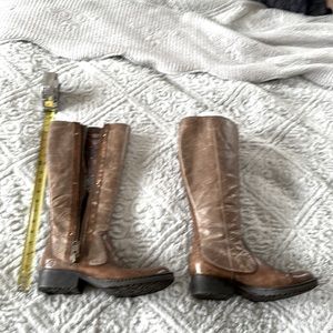 Born leather boots brown